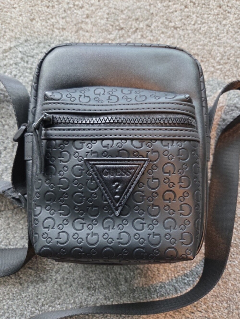 GUESS Black Embossed Logo Mini Messenger Bag NWOT - Picture 3 of 4